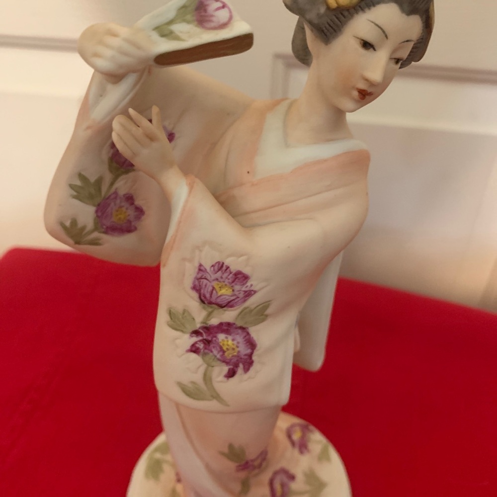 Vintage Geisha girl and Rose dance fan figurine from japan